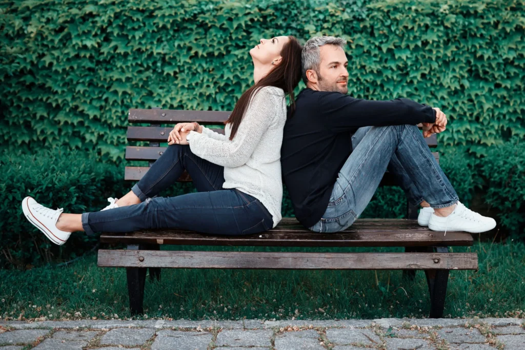 15 советов, как с легкостью поднять настроение парню и создать приятную атмосферу в отношениях