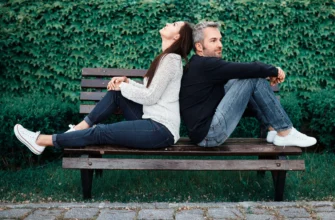 15 советов, как с легкостью поднять настроение парню и создать приятную атмосферу в отношениях